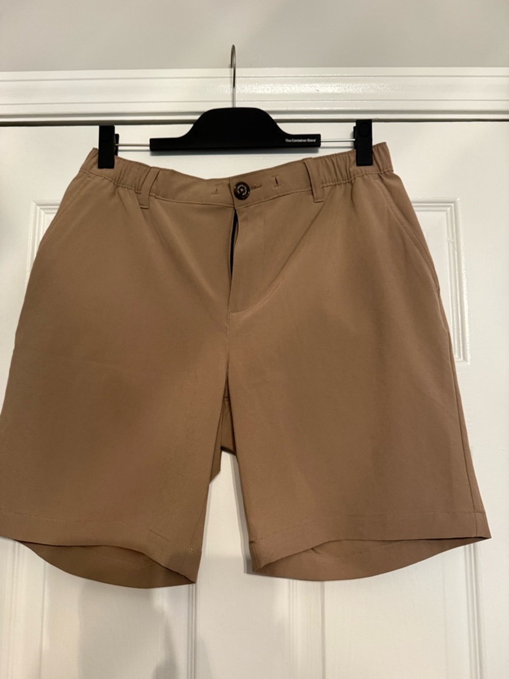 chubbies Men's Tan Flat Front Shorts